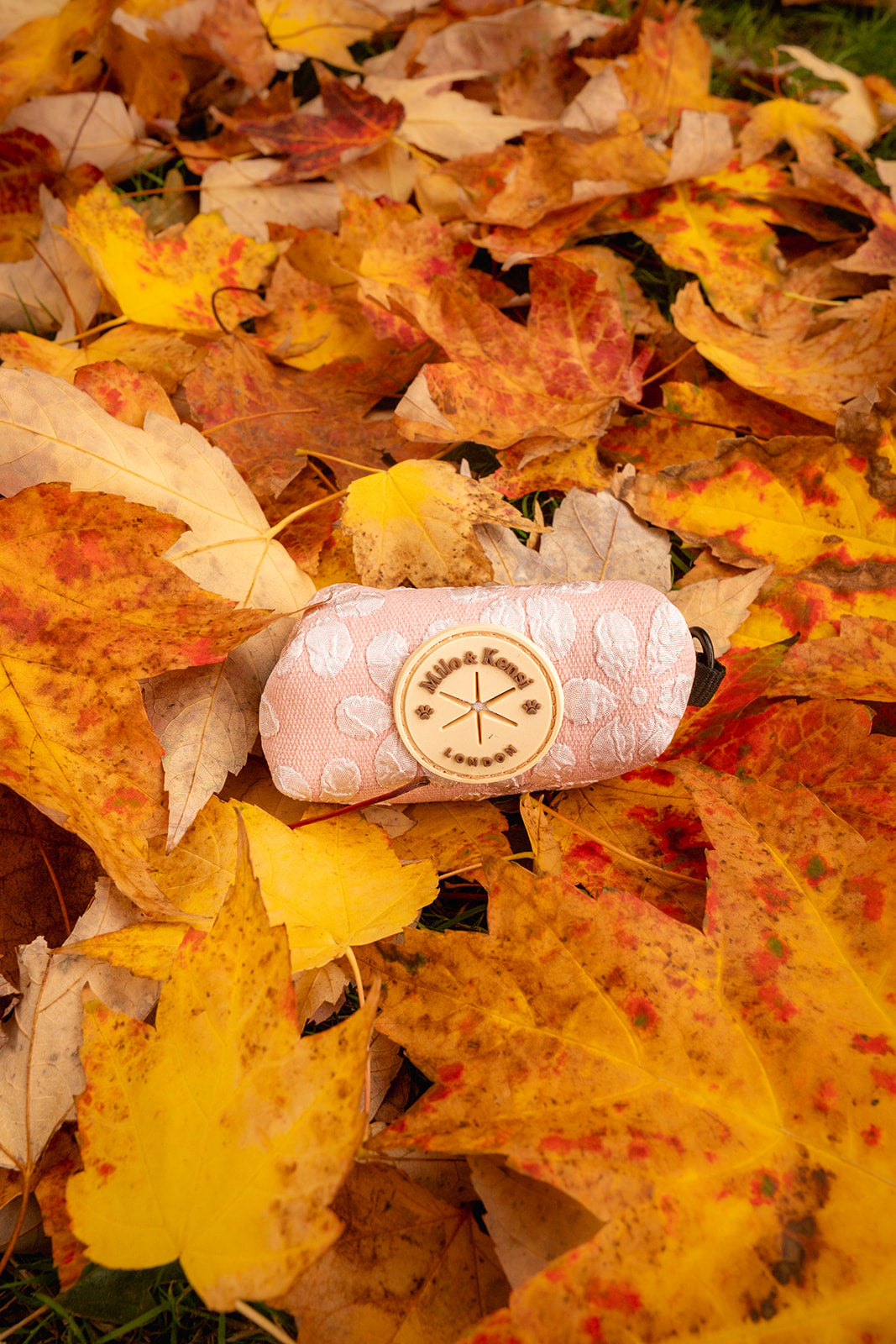 Sakura Waste Bag Holder